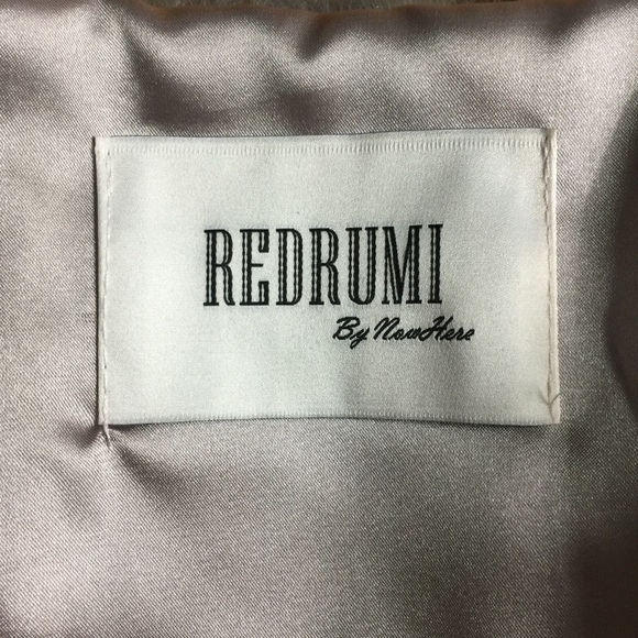 Gray Fur Vest Size Small - Picture 3 of 5